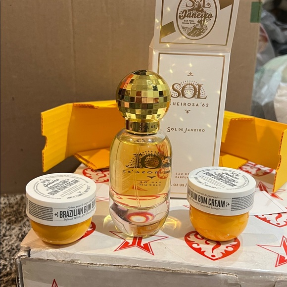 Sol de Janeiro Brazilian Bum Bum Cream Duo and perfume - Picture 6 of 6